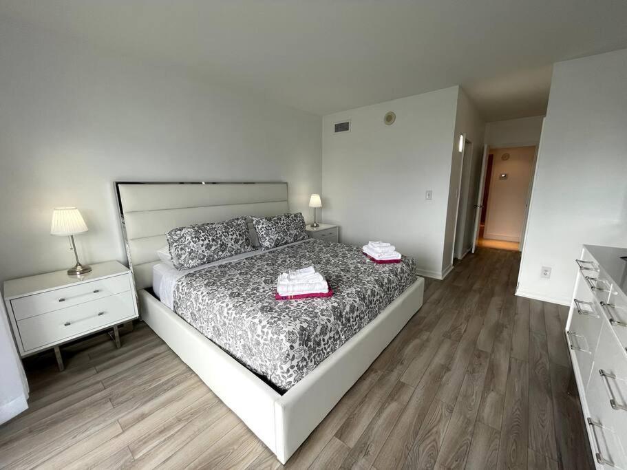 شقة Breathtaking Ocean View! 15Th Floor ميامي بيتش المظهر الخارجي الصورة